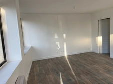 AU COEUR DE LUCON AVEC RAMPE ACCES ET FONTIONNALITE PMR APPARTEMENT RENOVE T2/1 CHAMBRE TRES COSY