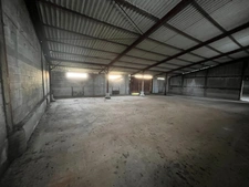 FONTENAY LE COMTE RARISSIME SURFACE DE STOCKAGE/ACTIVITE AGRICOLE 1400M² SUR 5400M² PROCHE AUTOROUTE