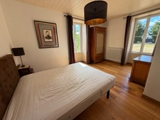 VOUILLE LES MARAIS 85450 CALME ABSOLU MAGNIFIQUE PROPRIETE GRAND CONFORT AVEC DEPENDANCES ET JARDIN