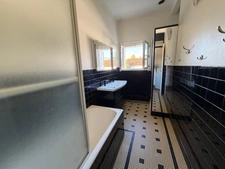 LUCON (85) COEUR DE VILLE AGREABLE MAISON ART DECO 6 CHAMBRES AVEC PISCINE ET ANNEXES SUR 1296M² CLOS