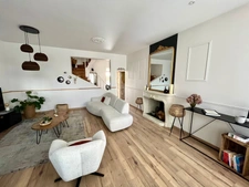 LUCON (85) COEUR DE VILLE MAISON DE CHARME ET DE CARACTERE AVEC PISCINE ET ANNEXE + 5 LOCATIFS OCCUPES