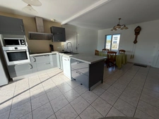 L'AIGUILLON SUR MER (85) QUARTIER RESIDENTIEL VILLA PLAIN PIED GRAND CONFORT AVEC GARAGE SUR 637M² CLOS