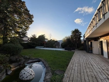 LUCON (85) COEUR DE VILLE AGREABLE MAISON ART DECO 6 CHAMBRES AVEC PISCINE ET ANNEXES SUR 1296M² CLOS