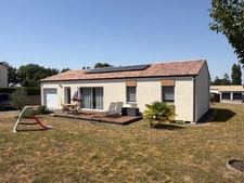 CHATEAU GUIBERT (85) - LA MAINBORGERE - VILLA DE PLAIN PIED 2020/4 CHAMBRES AVEC GARAGE SUR 1353M² CLOS