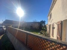 LA CLAYE 85320 15 MIN DES PLAGES ADORABLE MAISON EN PIERRES AVEC DEPENDANCES SUR 2000M² A BATIR ET CLOS