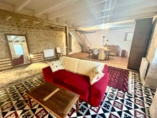 PEAULT AU CALME ABSOLU MAISON EN PIERRES RENOVEE BOURREE DE CHARME AVEC VERANDA TERRASSE ET JARDIN