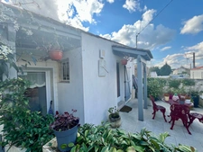 NALLIERS 85370 CHEVRETTE ADORABLE MAISON PLAIN PIED ENTIEREMENT RENOVEE AVEC TERRASSE ET PARKING