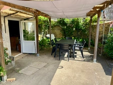 LE LANGON (85) 10 MIN DE FONTENAY LE COMTE AGREABLE MAISON EN PIERRES AVEC DEPENDANCES ET TERRAIN CLOS