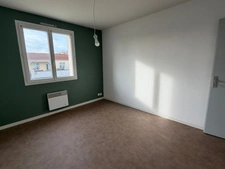LES MAGNILS REIGNIERS (85) - BEUGNE L'ABBE - ADORABLE VILLA PLAIN PIED 2 CHAMBRES AVEC GARAGE ET JARDIN