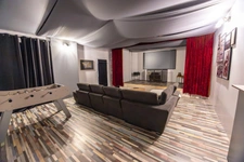 CHAVAGNES EN PAILLERS (85250) - LIEU D'EXCEPTION - ANCIENNE CHAPELLE RENOVEE 6 CHAMBRES SUR 900M² CLOS