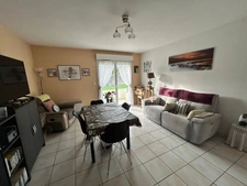 LUCON (85) PROCHE INTERMARCHE AU CALME APPARTEMENT T2 REZ DE JARDIN 46M² AVEC BALCON ET PARKING PRIVE