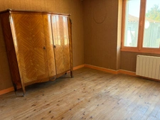 MAREUIL SUR LAY DISSAIS 85320 CALME ABSOLU AVEC TOUT A PIED MAISON A RAFRAICHIR AVEC GARAGE A PRIX FOU