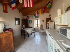 SAINT MICHEL EN L'HERM (85) 10 MIN DES PLAGES AGREABLE MAISON EN PIERRE POSSIBILITE 2 GITES AVEC JARDIN