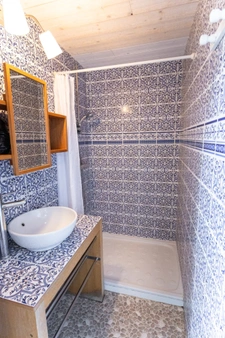CHAVAGNES EN PAILLERS (85250) - LIEU D'EXCEPTION - ANCIENNE CHAPELLE RENOVEE 6 CHAMBRES SUR 900M² CLOS