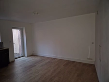 SAINT FLORENT DES BOIS 85310 APPARTEMENT RENOVE T3 70M² / 2 CHAMBRES AVEC TERRASSE ET DEPENDANCE