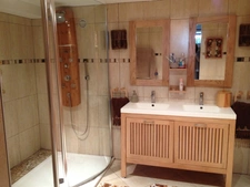 LAIROUX 85400 VILLA CONTEMPORAINE 4 CHAMBRES AVEC PISCINE GARAGE ET JARDIN PAYSAGE ENTIEREMENT CLOS