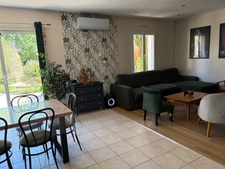 CORPE (85) CALME ABSOLU VILLA 2009 PLAIN PIED GRAND CONFORT AVEC PISCINE DOUBLE GARAGE SUR 1068M² CLOS