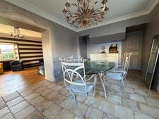 LUCON (85) COEUR DE VILLE AGREABLE MAISON ART DECO 6 CHAMBRES AVEC PISCINE ET ANNEXES SUR 1296M² CLOS