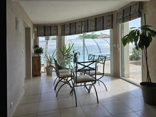 LUCON (85) QUARTIER DES HALLES VILLA GRAND CONFORT 5 CHAMBRES AVEC PISCINE ET ANNEXES SUR 1137M² CLOS