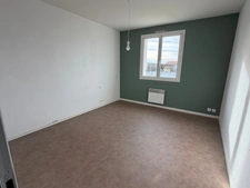 LES MAGNILS REIGNIERS (85) - BEUGNE L'ABBE - ADORABLE VILLA PLAIN PIED 2 CHAMBRES AVEC GARAGE ET JARDIN