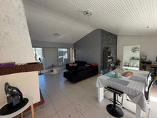 SAINT-JEAN-D'HERMINE (85) - COEUR DE VILLAGE AU CALME - ADORABLE VILLA PLAIN PIED 4 CHAMBRES SUR 1177M²