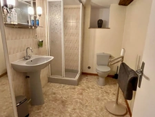 LA CAILLERE SAINT HILAIRE 85410 CHARMANTE MAISON DE VILLAGE RENOVEE 4 CHAMBRES AVEC ANNEXES SUR 500M²