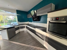 LUCON (85) COEUR DE VILLE AGREABLE MAISON ART DECO 6 CHAMBRES AVEC PISCINE ET ANNEXES SUR 1296M² CLOS