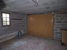 LAIROUX (85) MAISON SUR DEMI SOUS SOL A RENOVER AVEC VERANDA PISCINE ET MAISON D'AMIS SUR PARC CLOS