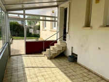 SAINTE HERMINE 85210 CALME ABSOLU AGREABLE MAISON SUR SOUS SOL COMPLET AVEC VERANDA SUR 1000M² CLOS