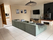 BESSAY (85320) AU CALME CHARMANTE MAISON EN PIERRES RENOVEE 3/4 CHAMBRES AVEC DEPENDANCES ET JARDIN