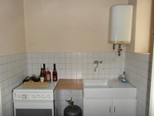 LES MAGNILS REIGNIERS (85) - BEUGNE L'ABBE - ENSEMBLE IMMOBILIER COMPOSE DE 2 MAISONS GARAGE SUR 452M²