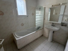 LES MAGNILS REIGNIERS (85) - BEUGNE L'ABBE - ADORABLE VILLA PLAIN PIED 2 CHAMBRES AVEC GARAGE ET JARDIN
