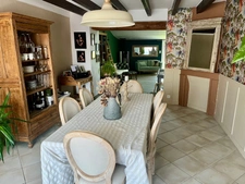 LES MAGNILS REIGNIERS (85) - BEUGNE L'ABBE - RARISSIME MAISON EN PIERRES RENOVEE 4 CHAMBRES AVEC JARDIN