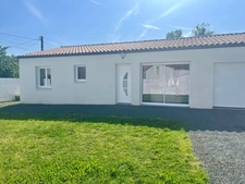 MOUTIERS SUR LAY 85 AU CALME VILLA PLAIN PIED GRAND CONFORT 3 CHAMBRES AVEC DEPENDANCES SUR 620M² CLOS