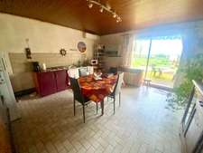 MAREUIL SUR LAY 85320 PROCHE INTERMARCHE FERMETTE A RAFRAICHIR 4 CHAMBRES ET DEPENDANCES SUR 1200M²