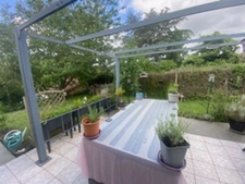 L'ORBRIE (85200) EN FOND D'IMPASSE ADORABLE VILLA PLAIN PIED 4 CHAMBRES AVEC DEPENDANCE SUR 707M² CLOS