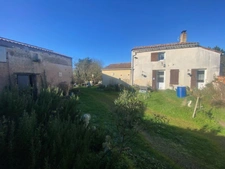 LA CLAYE 85320 15 MIN DES PLAGES ADORABLE MAISON EN PIERRES AVEC DEPENDANCES SUR 2000M² A BATIR ET CLOS
