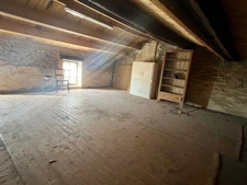 LE GUE DE VELLUIRE (85770) AU CALME ABSOLU MAISON EN PIERRES AVEC GRANGES ET DEPENDANCES SUR 4500M²