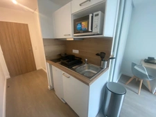 LA ROCHE SUR YON PENTAGONE DANS RESIDENCE SECURISEE STUDIO MEUBLE 20M² AU PIED DE LA PLACE NAPOLEON