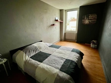 LA CAILLERE SAINT HILAIRE 85410 CHARMANTE MAISON DE VILLAGE RENOVEE 4 CHAMBRES AVEC ANNEXES SUR 500M²