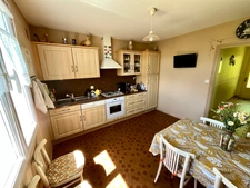 LES MAGNILS REIGNIERS 85400 ADORABLE MAISON SUR SOUS SOL COMPLET 4 CHAMBRES SUR 2732 M² A BATIR