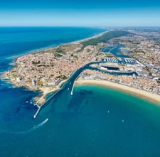 LES SABLES D'OLONNE 85100 OLONNE SUR MER RARE APPARTEMENT T3 GRAND CONFORT AVEC BALCON ET 2 PARKINGS