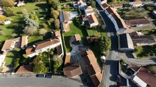 SAINT MICHEL EN L'HERM (85580) 10 MIN DES PLAGES PROPRIETE D'EXCEPTION AVEC 4 GITES, PISCINE ET ANNEXES