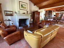 SOULLANS 85300 - DOMAINE PRIVE DE 3,2 HECTARES CLOS - PROPRIETE D'EXCEPTION AVEC GRANGES ET PRESQU'ILE
