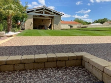 VOUILLE LES MARAIS 85450 CALME ABSOLU MAGNIFIQUE PROPRIETE GRAND CONFORT AVEC DEPENDANCES ET JARDIN