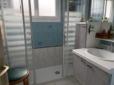 LUCON (85) QUARTIER TRES CALME PROCHE SUPER U VILLA PLAIN PIED 95M²/3 CHAMBRES AVEC 2 GARAGES ET JARDIN