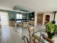 MOUZEUIL SAINT MARTIN (85370) CADRE CAMPAGNE VILLA PLAIN PIED 4 CHAMBRES AVEC ANNEXES SUR 2145 M² CLOS