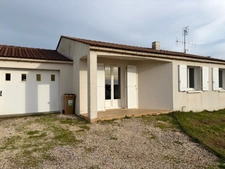 LES MAGNILS REIGNIERS (85) - BEUGNE L'ABBE - ADORABLE VILLA PLAIN PIED 2 CHAMBRES AVEC GARAGE ET JARDIN
