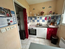 LUCON (85) PROCHE INTERMARCHE AU CALME APPARTEMENT T2 REZ DE JARDIN 46M² AVEC BALCON ET PARKING PRIVE