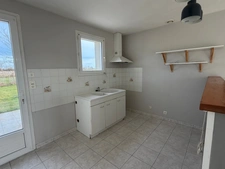 LES MAGNILS REIGNIERS (85) - BEUGNE L'ABBE - ADORABLE VILLA PLAIN PIED 2 CHAMBRES AVEC GARAGE ET JARDIN